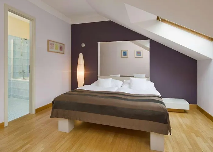 Mamaison Belgicka Lägenhetshotell Prag