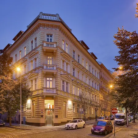 Hotel apartamentowy Mamaison Belgicka 4*