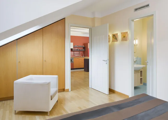 Mamaison Belgicka Aparthotel 4*